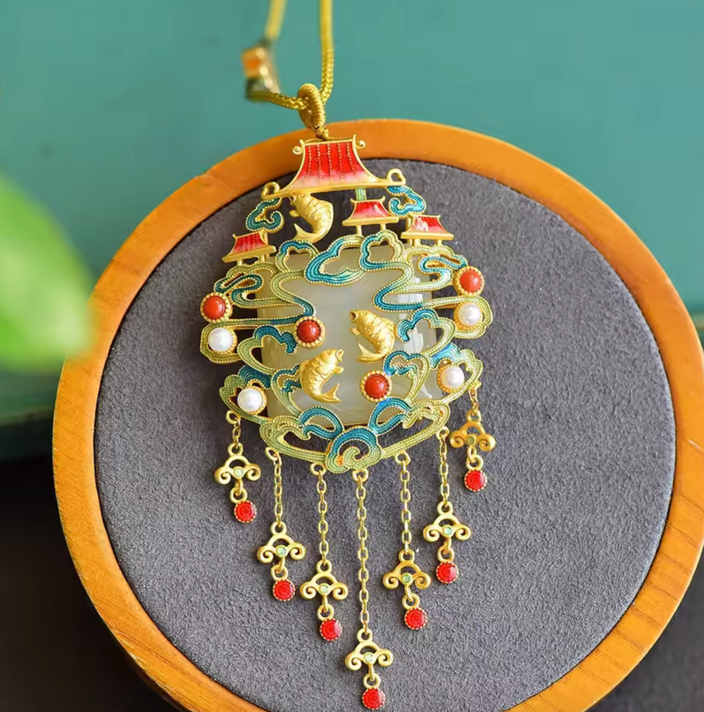 Foydjew Goldfish Jade Necklace